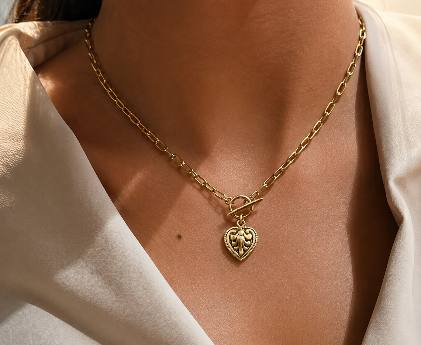Vintage Gold Plated Etched Toggle heart Necklace