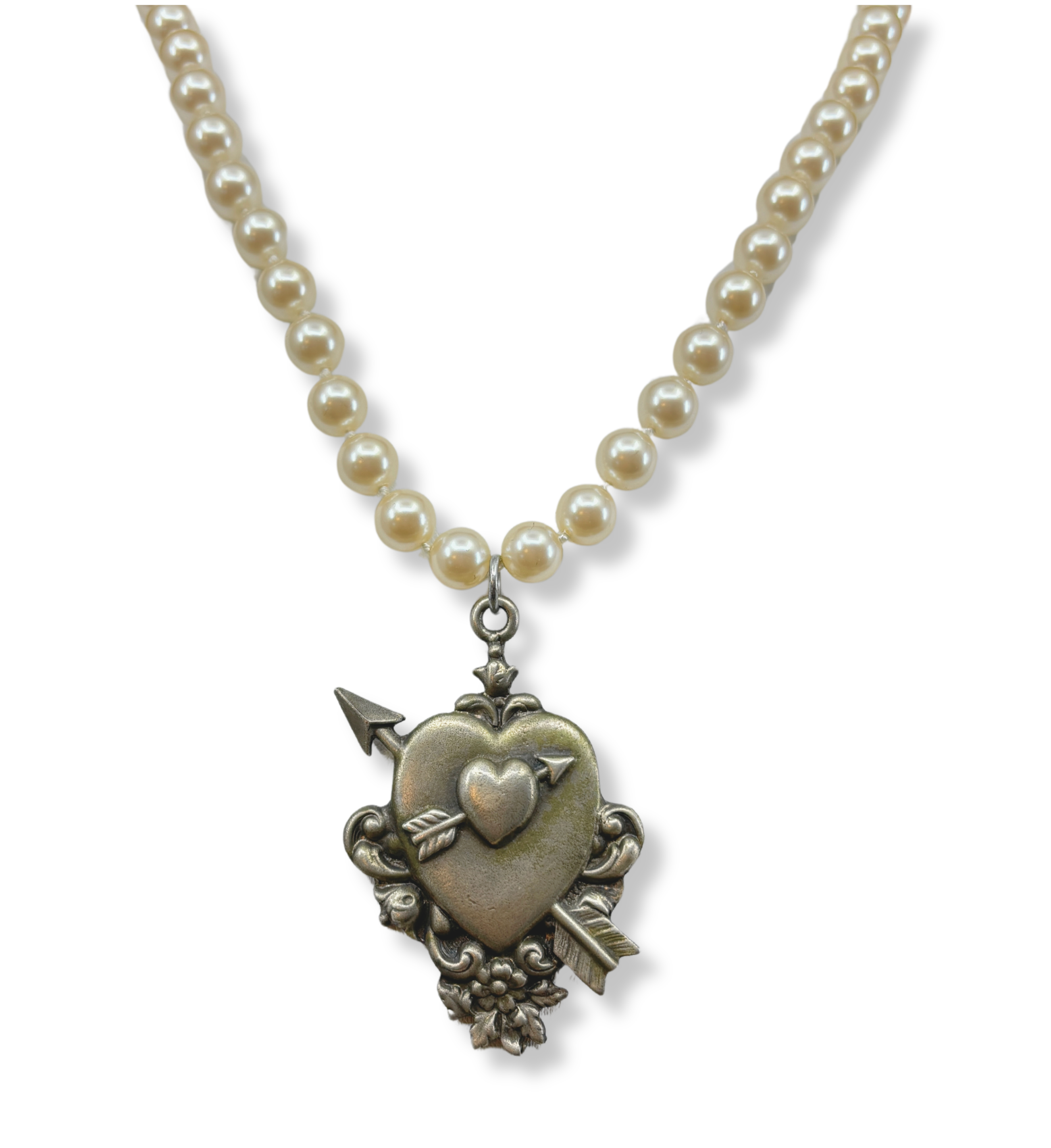 Vintage Lovestruck Heart Pearl Necklace