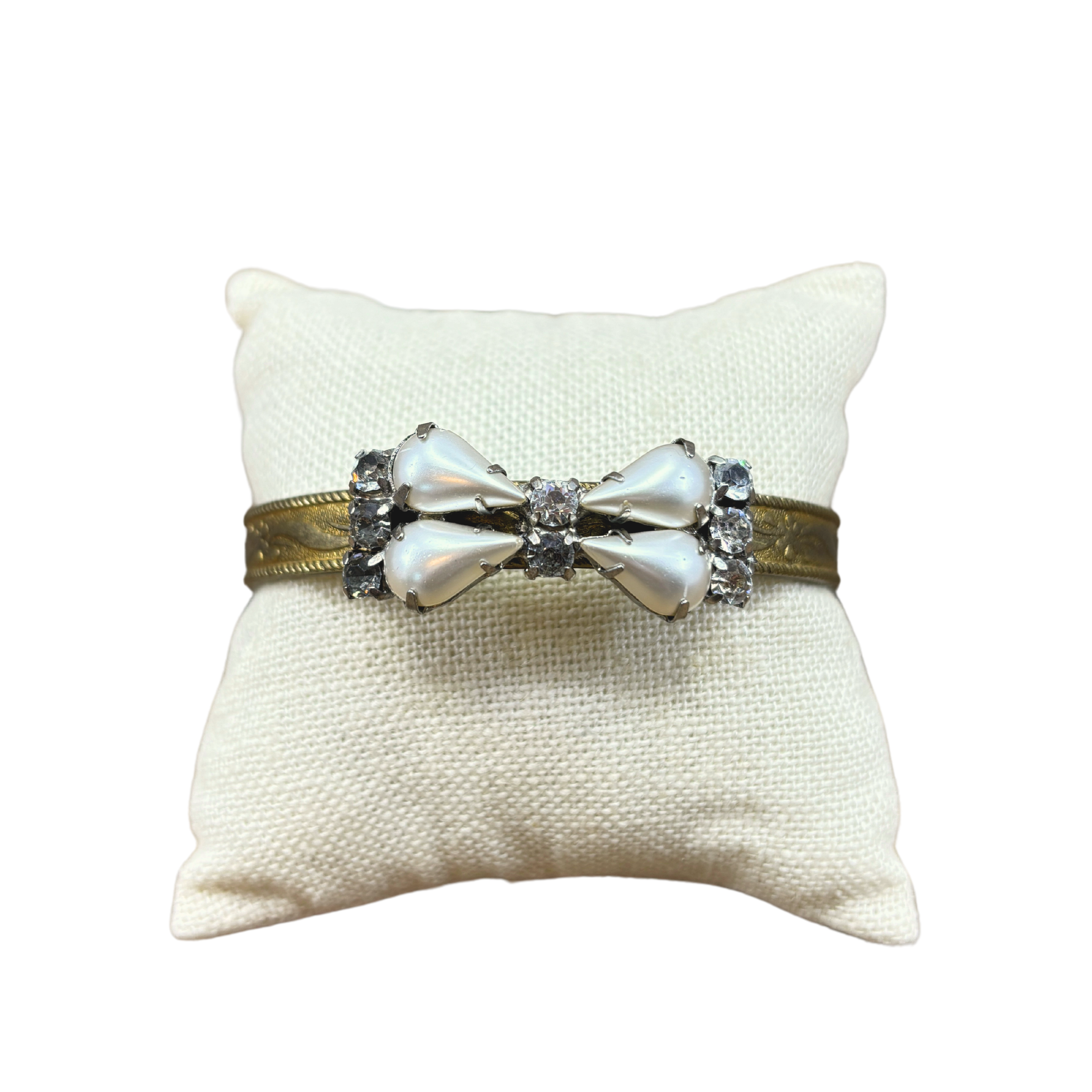 Vintage Pearl Bow Bracelet