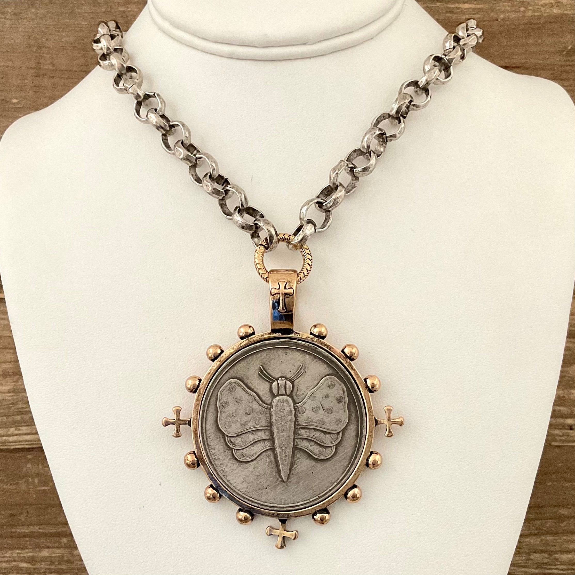 Vintage Sterling Plated Chain with Gold & Silver Bee Coin Pendant 20