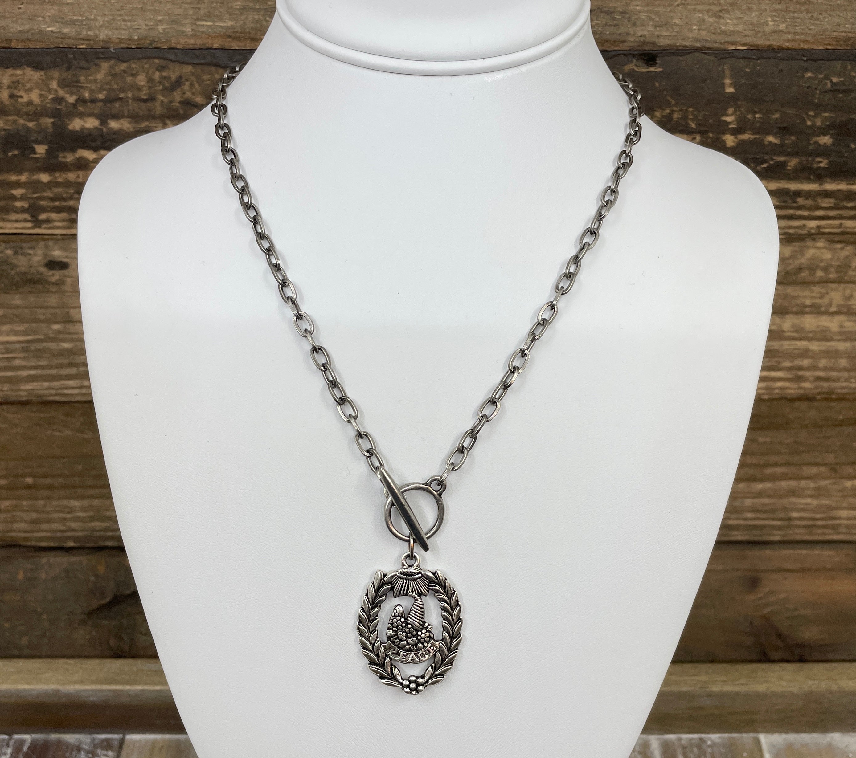 Silver Plated 18" Chain with Silver Plated Peace Cornucopia