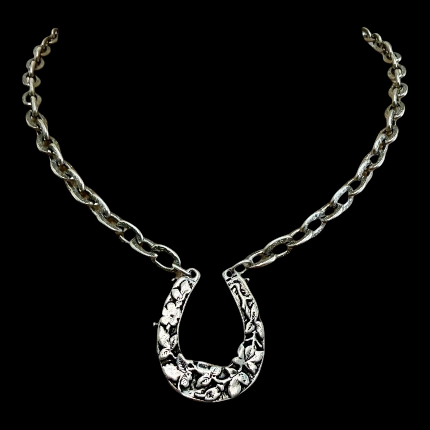 Vintage Reproduction Sterling Plated 17" Chain with Horseshoe Pendant