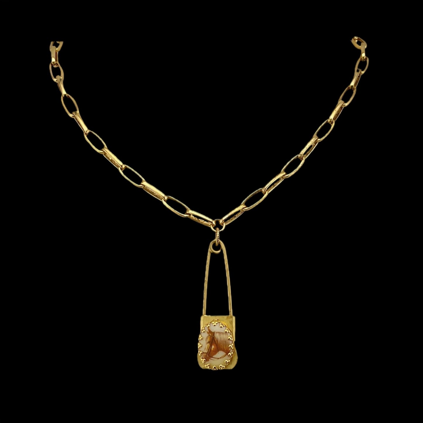 Vintage Horse Cameo Necklace Gold Plated Laundry Pin